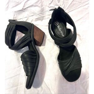 Bella Vita Women's Quinnell Faux Leather Block Heel Sandals Black Size 9.5 NWOT